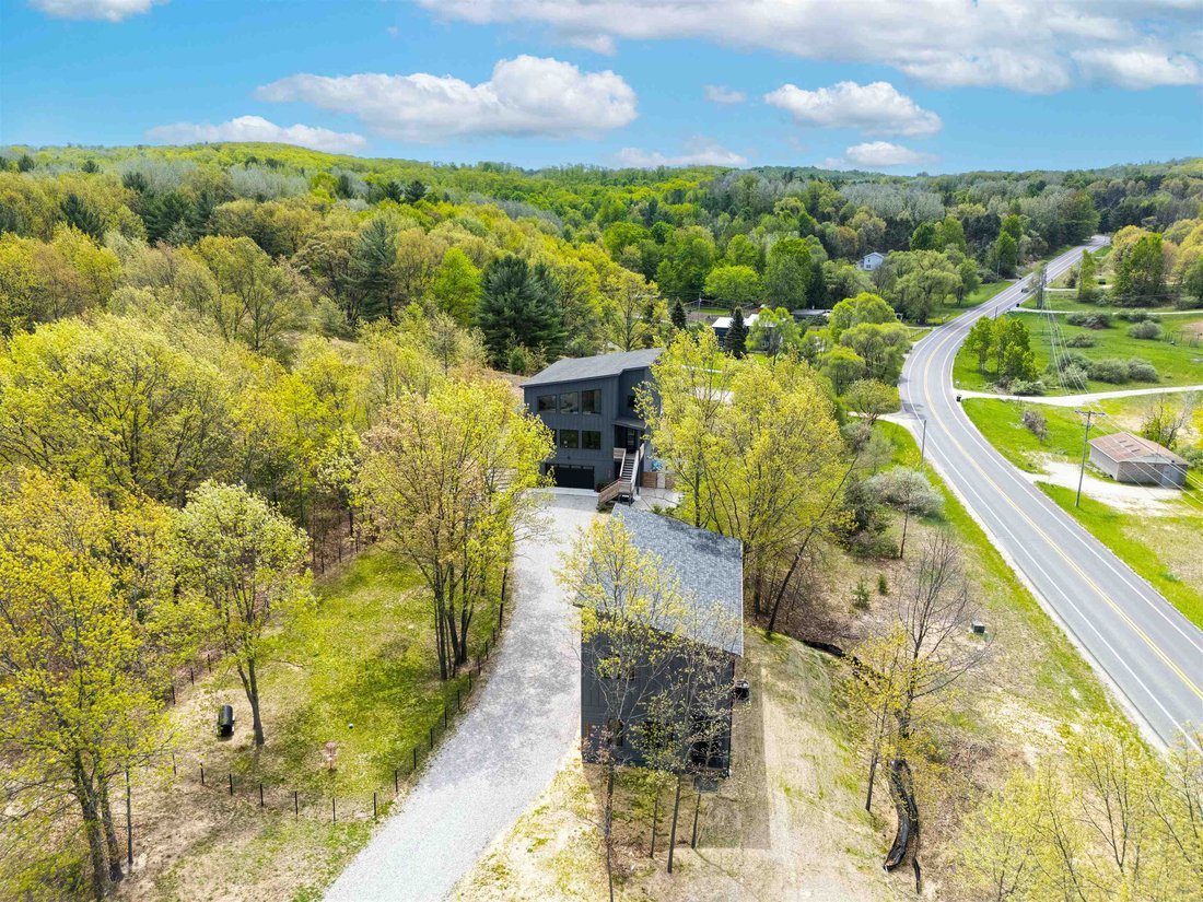 House in Traverse City, Michigan, United States 2 - 18309452