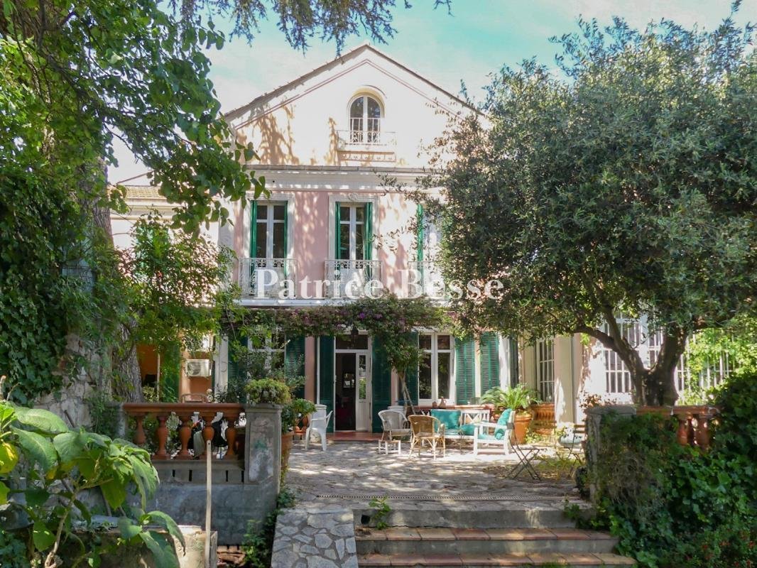 Villa in Toulon, Provence-Alpes-Côte d'Azur, France 1 - 18313194