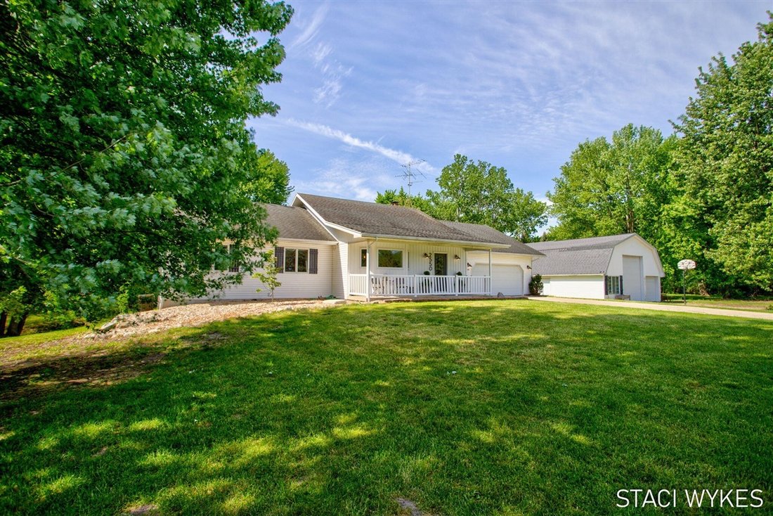 House in Byron Center, Michigan, United States 2 - 18309638