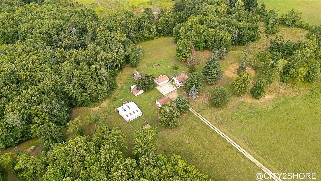 House in Allendale Charter Township, Michigan, United States 2 - 18309404