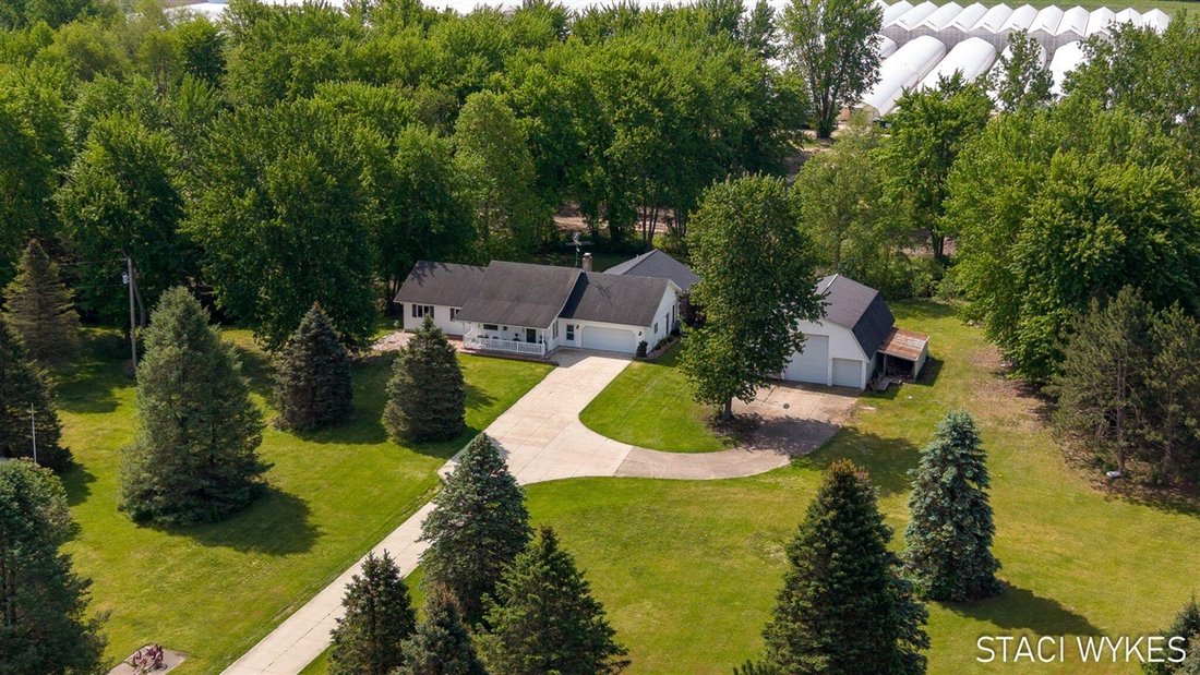 House in Byron Center, Michigan, United States 1 - 18309638