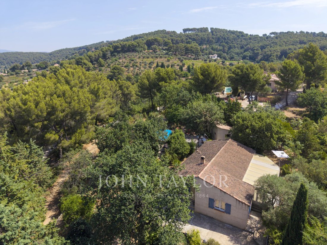 House in Le Rouve-Gailleux-Le Val d'Arenc, Le Beausset, France 2 - 17436485