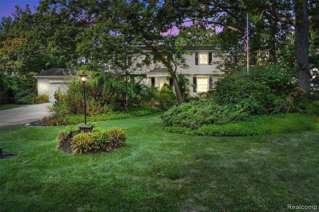 House in Lake Angelus, Michigan, United States 3 - 18308306
