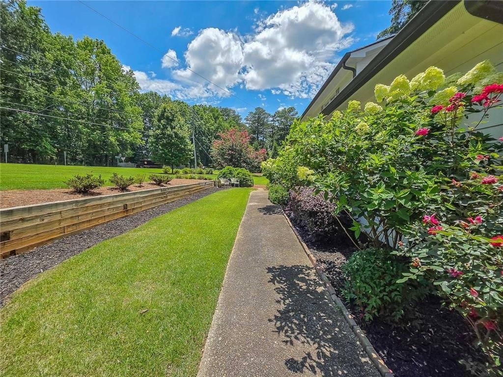 House in Stone Mountain, Georgia, United States 3 - 18313449