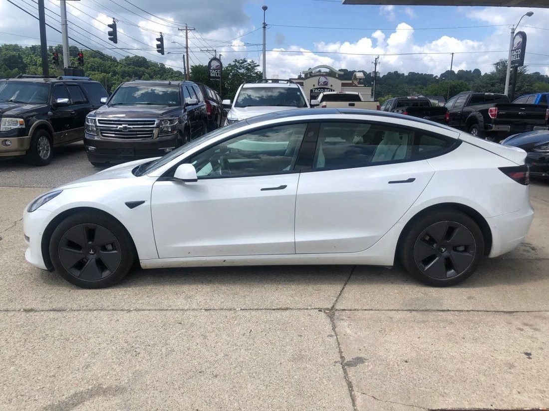 Sedan in Ashland, KY, United States 3 - 18314787