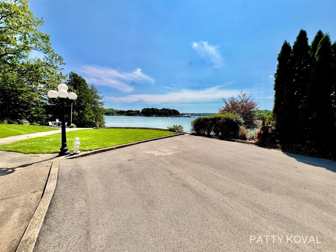 House in Caledonia, Michigan, United States 4 - 18308843