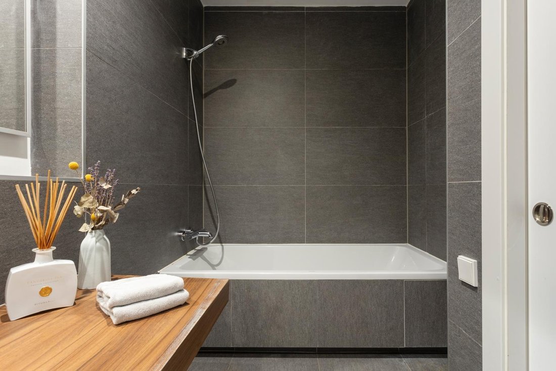 Apartment in Eixample, Barcelona, Spain 5 - 18313632