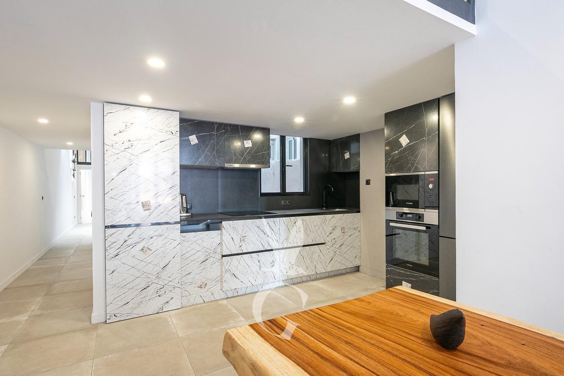 Apartment in Ciutat Vella, Barcelona, Spain 3 - 18313551