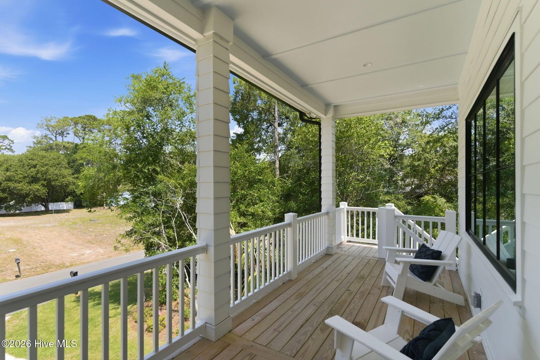 House in Oak Island, North Carolina, United States 4 - 18313901
