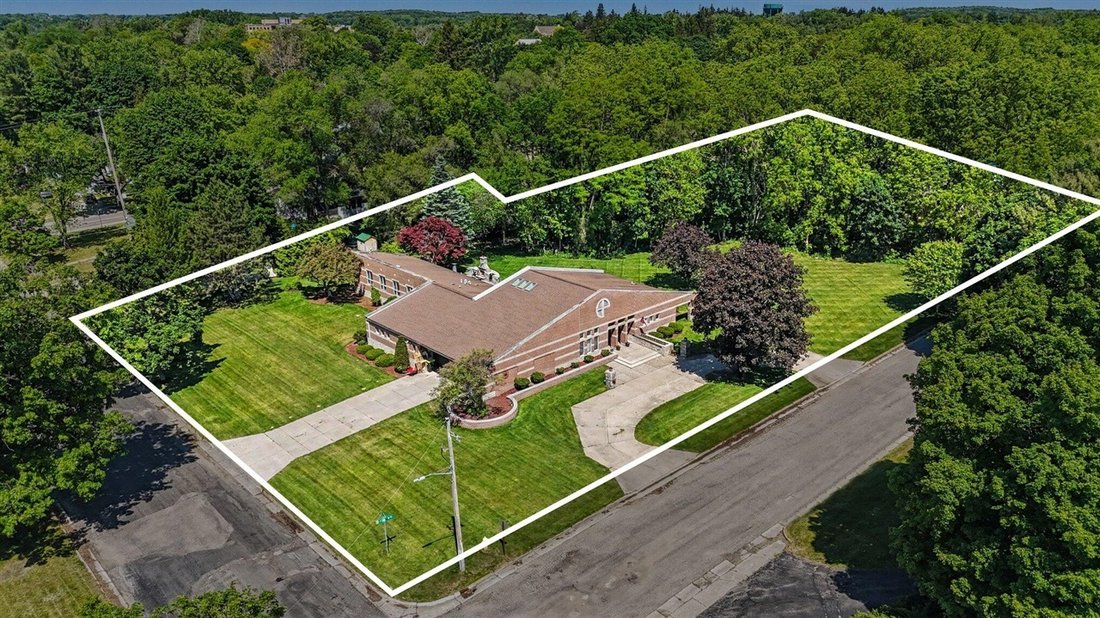 House in Greenville, Michigan, United States 5 - 18307924