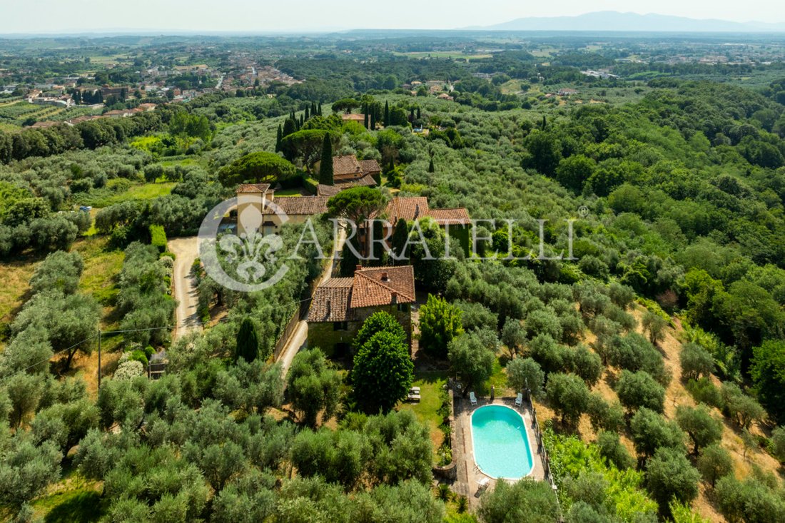 Villa in Lamporecchio, Tuscany, Italy 3 - 18313085