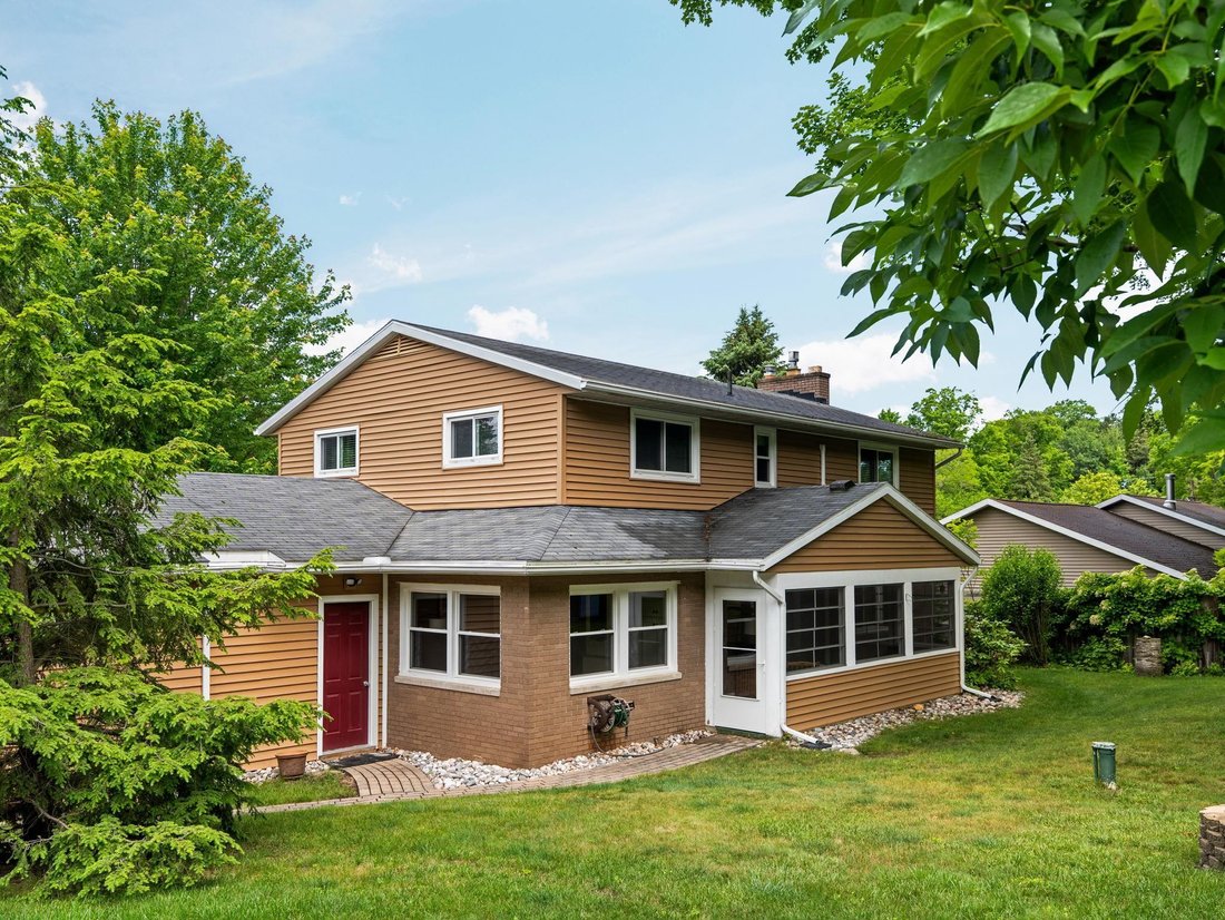 House in Traverse City, Michigan, United States 2 - 18310222