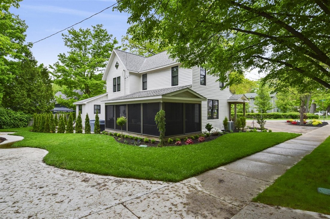 House in Fennville, Michigan, United States 2 - 18309601