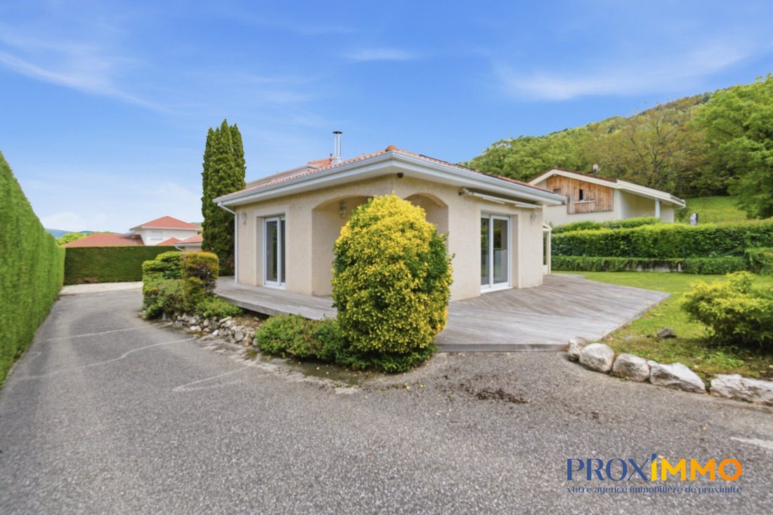 Villa in Coublevie, Auvergne-Rhône-Alpes, France 4 - 18267172