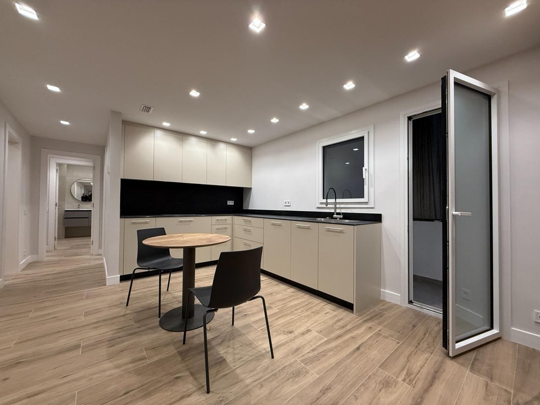 Apartment in Eixample, Barcelona, Spain 2 - 18312633