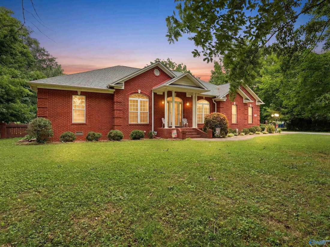 House in Meridianville, Alabama, United States 1 - 18311750