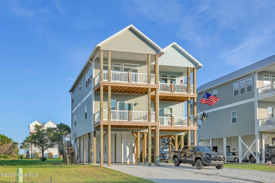 Townhouse in North Topsail Beach, North Carolina, United States 2 - 18313924