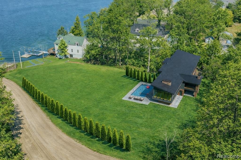 House in Fenton, Michigan, United States 1 - 18309865
