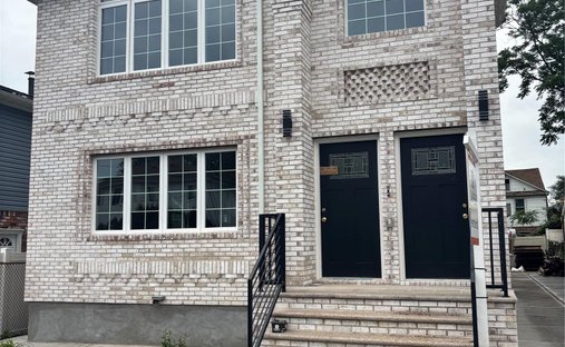 House in New York, New York, United States 1