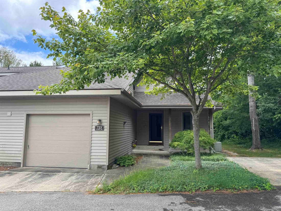 Condo in Suttons Bay, Michigan, United States 2 - 18310242