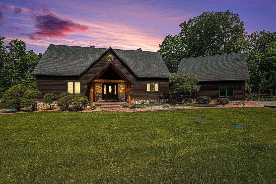 House in Williamsburg, Michigan, United States 3 - 18309073