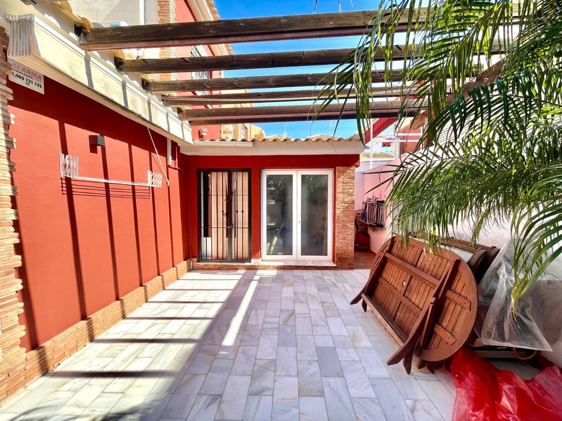 Townhouse in Pilar de la Horadada, Valencian Community, Spain 2 - 18311196