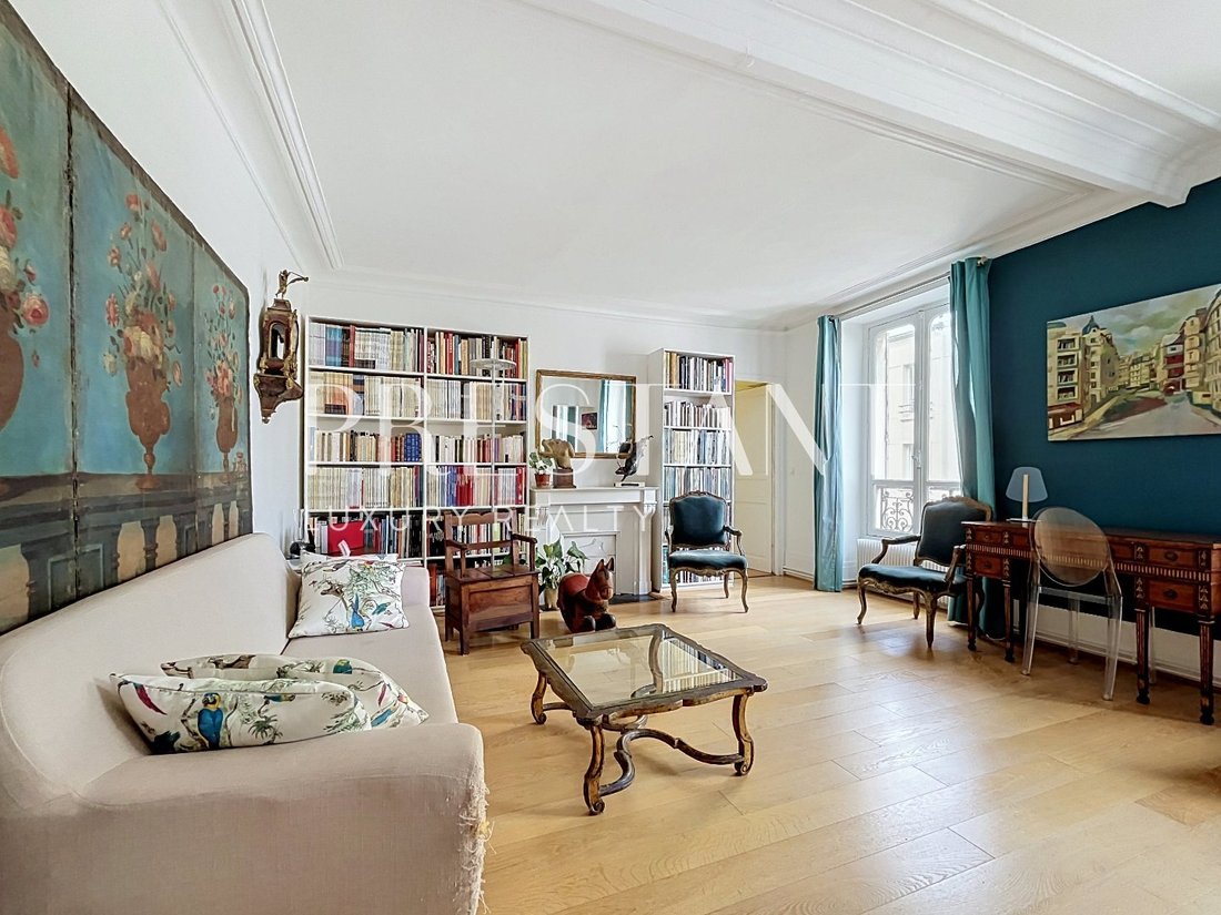 Apartment in Grange Aux Belles-Terrage, Paris 10e Arrondissement, Paris 2 - 18314386