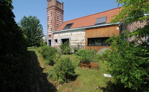 Farm Ranch in Centre, Lesquin, France 1