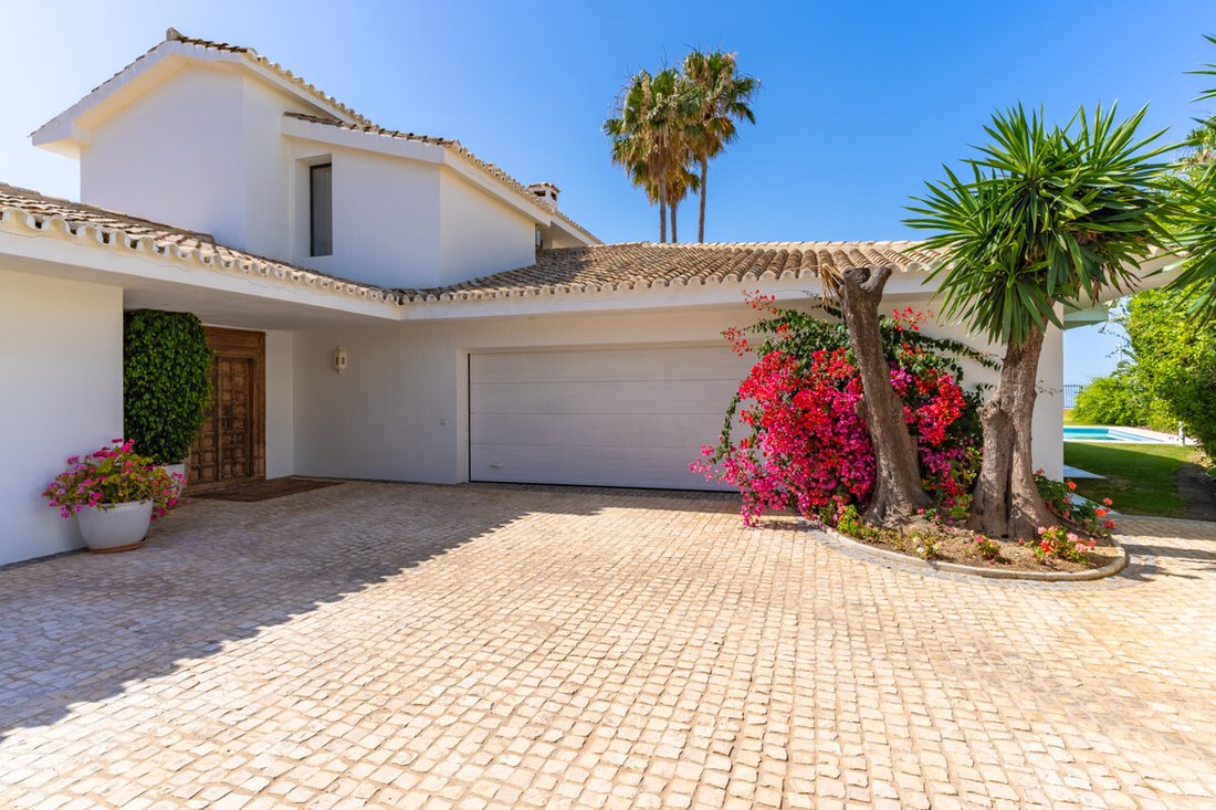 Villa in Guadalmina Baja, San Pedro de Alcantara, Spain 5 - 18248069