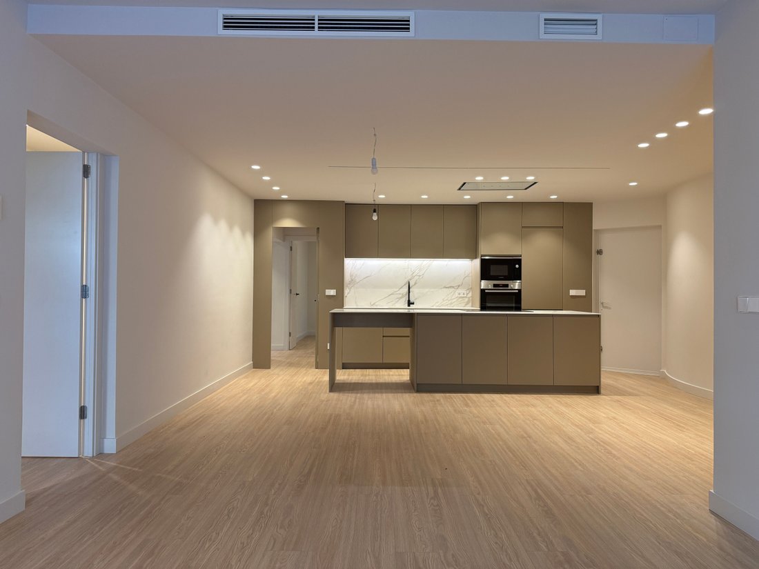 Apartment in Sarrià-Sant Gervasi, Barcelona, Spain 4 - 18312831