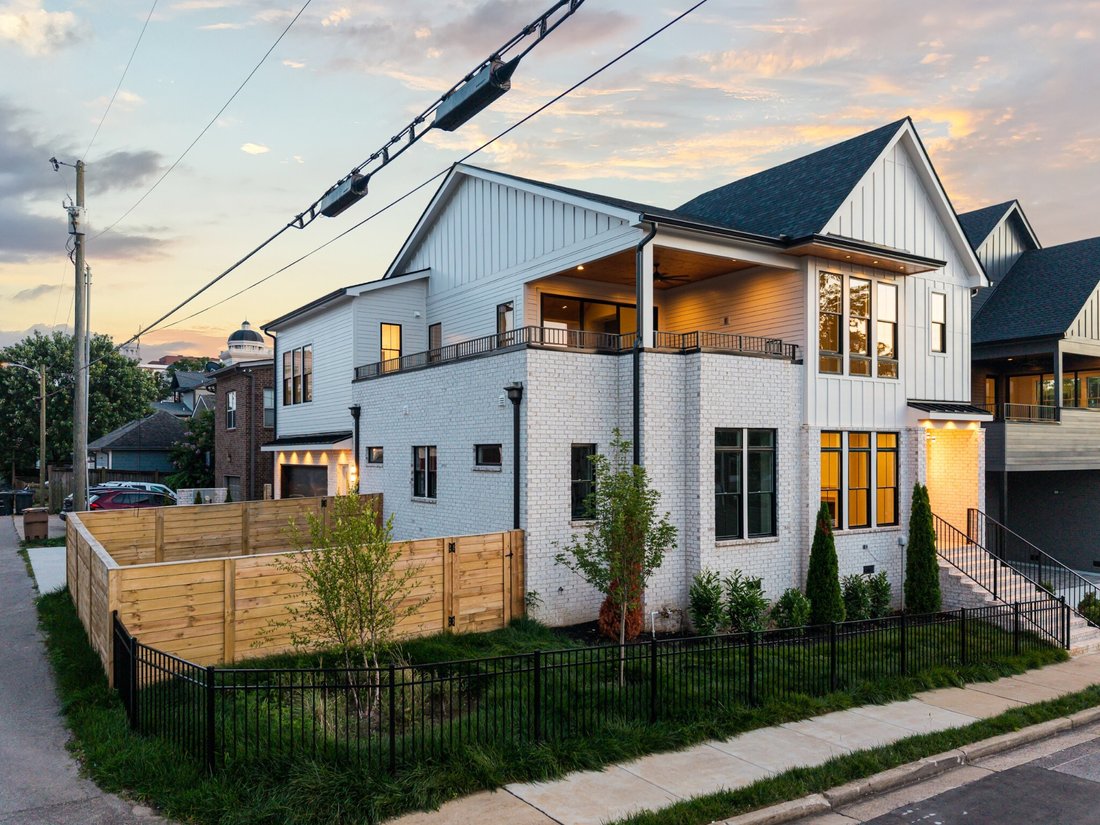 Co Op in Nashville, Tennessee, United States 4 - 18312769
