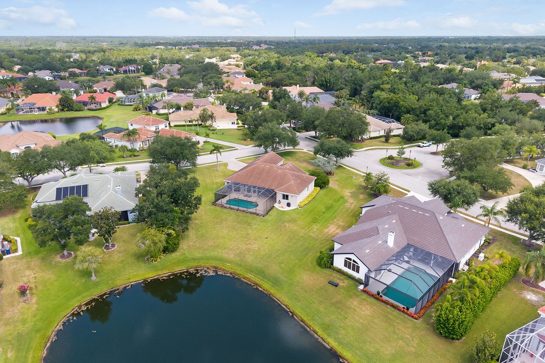 Bradenton, Florida, United States 3 - 18315631