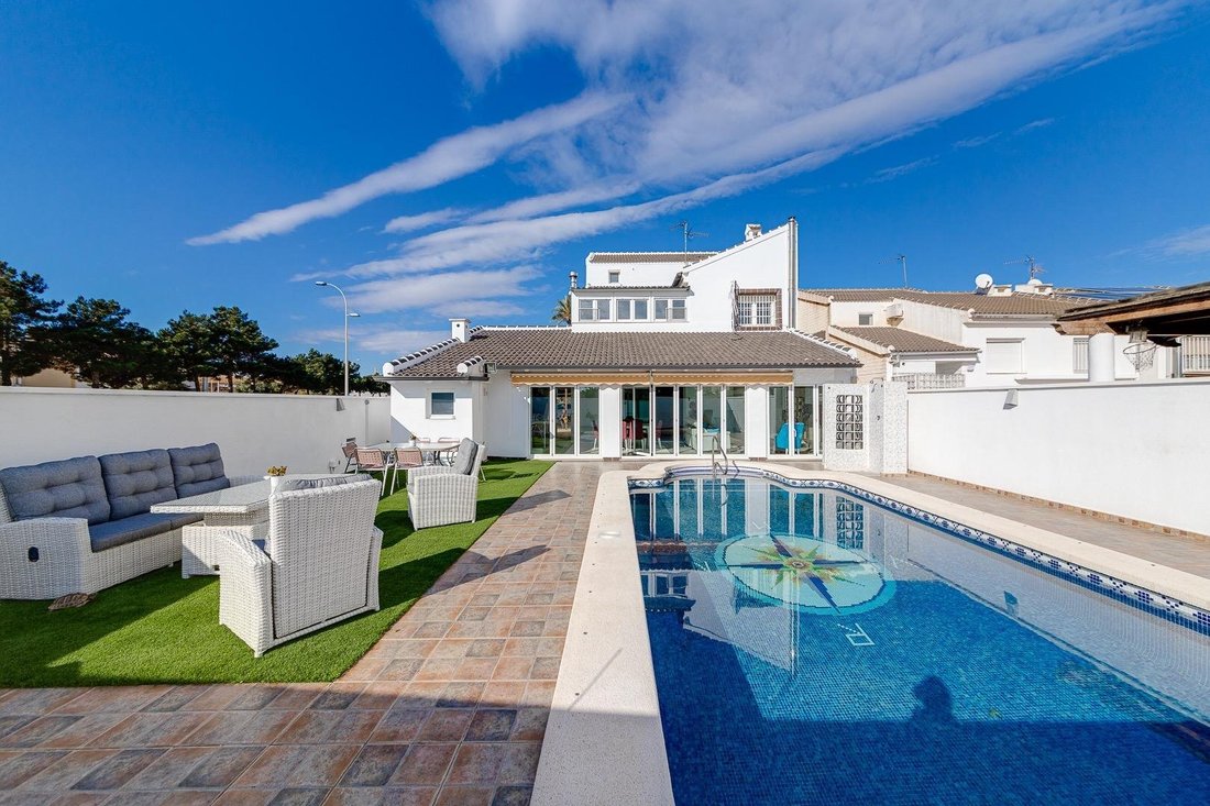 House in San Javier (Neighbourhood), San Javier, Región de Murcia 1 - 18310832