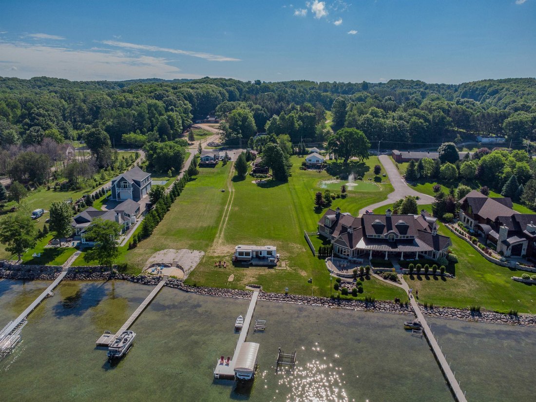 House in Alden, Michigan, United States 2 - 18309511