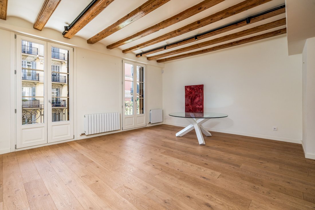 Apartment in Eixample, Barcelona, Spain 2 - 18312464