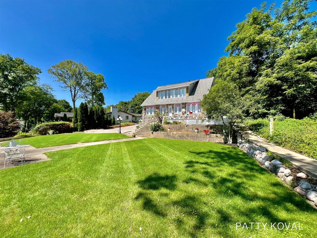 House in Caledonia, Michigan, United States 5 - 18308843