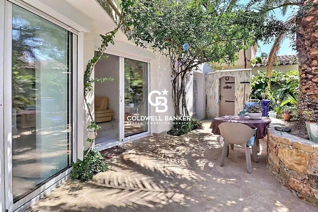 House in Nartelle-Noyer-Bellevue-bd des Sardinaux, Sainte-Maxime, France 1 - 18310197