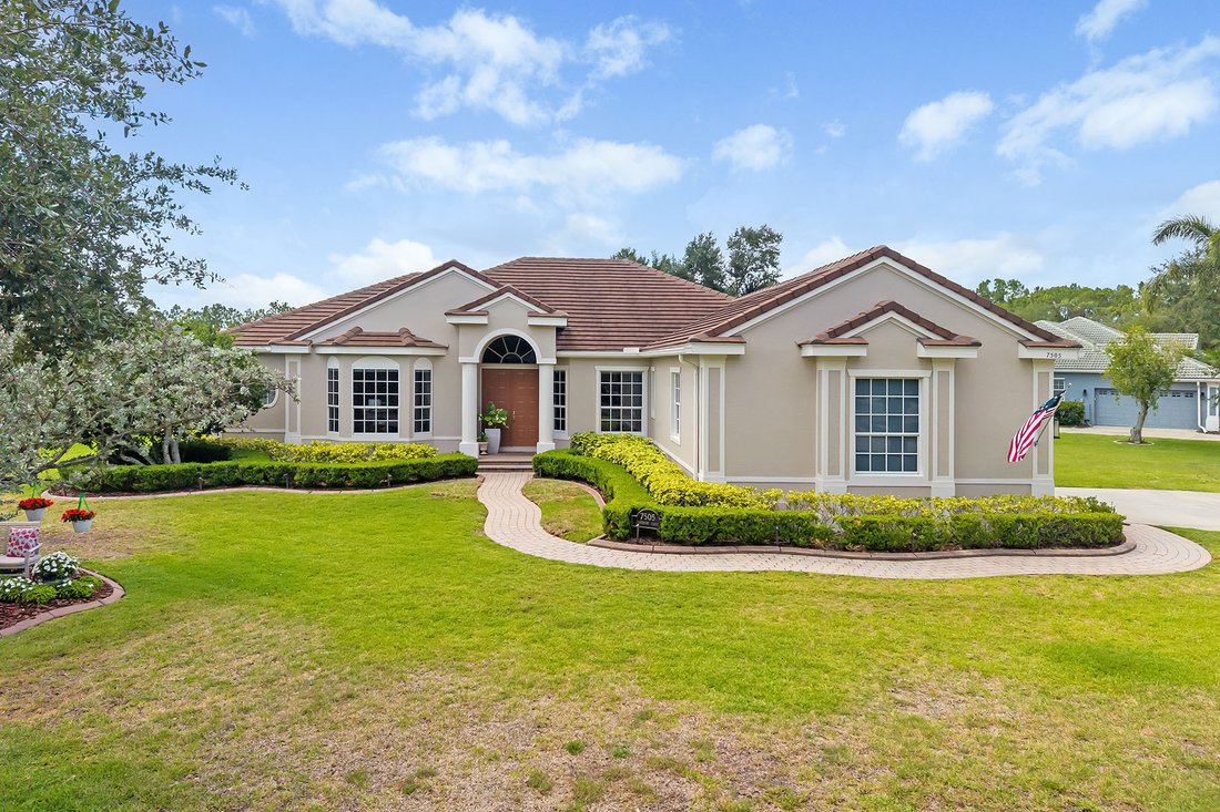 Bradenton, Florida, United States 1 - 18315631