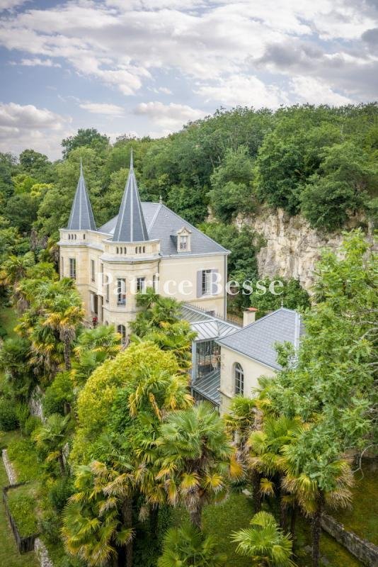 Castle in École Paul Bert-Lycée Bernard Palissy, Agen, France 4 - 18313210