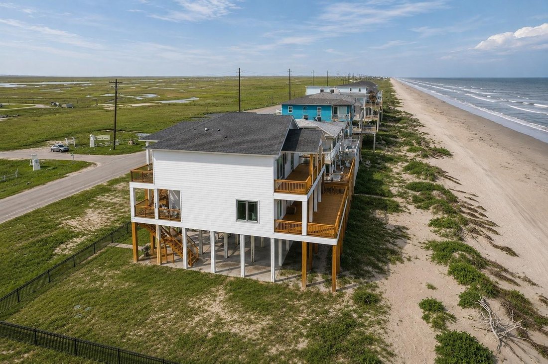 House in Freeport, Texas, United States 3 - 18313983