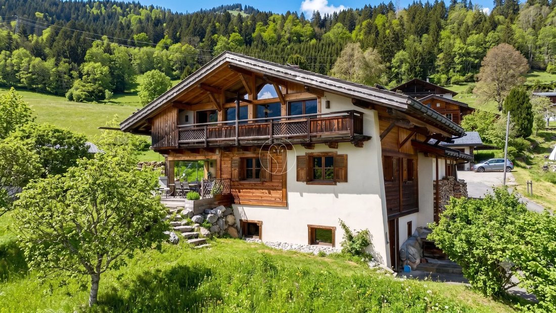 Chalet in Megève, Auvergne-Rhône-Alpes, France 1 - 18084921