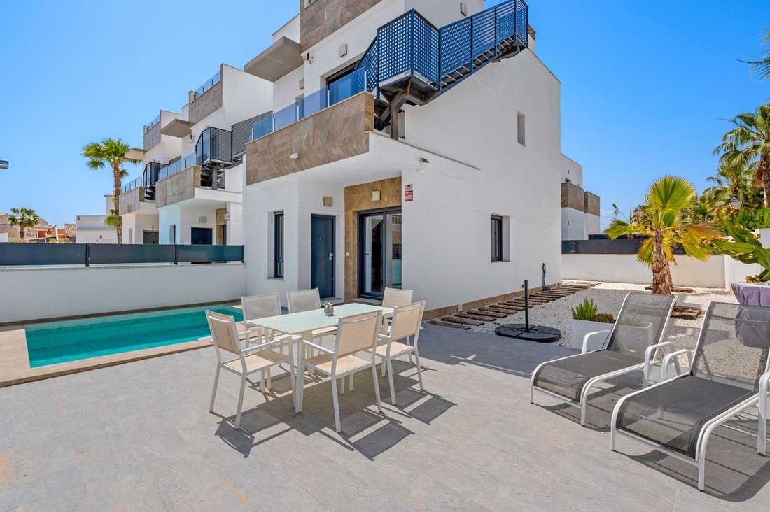 House in Torrevieja, Valencian Community, Spain 2 - 18311302