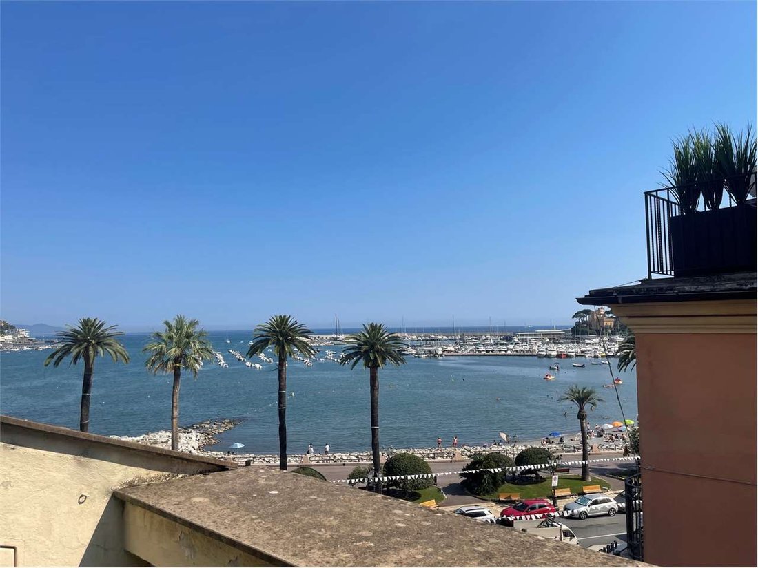 Apartment in Historic Center, Rapallo, Liguria 3 - 18313724