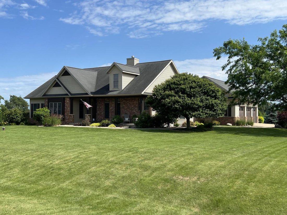 House in Whitewater, Wisconsin, United States 2 - 18312225