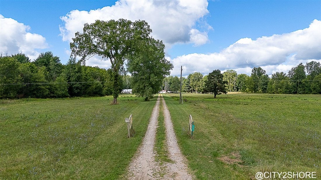 House in Allendale Charter Township, Michigan, United States 3 - 18309404