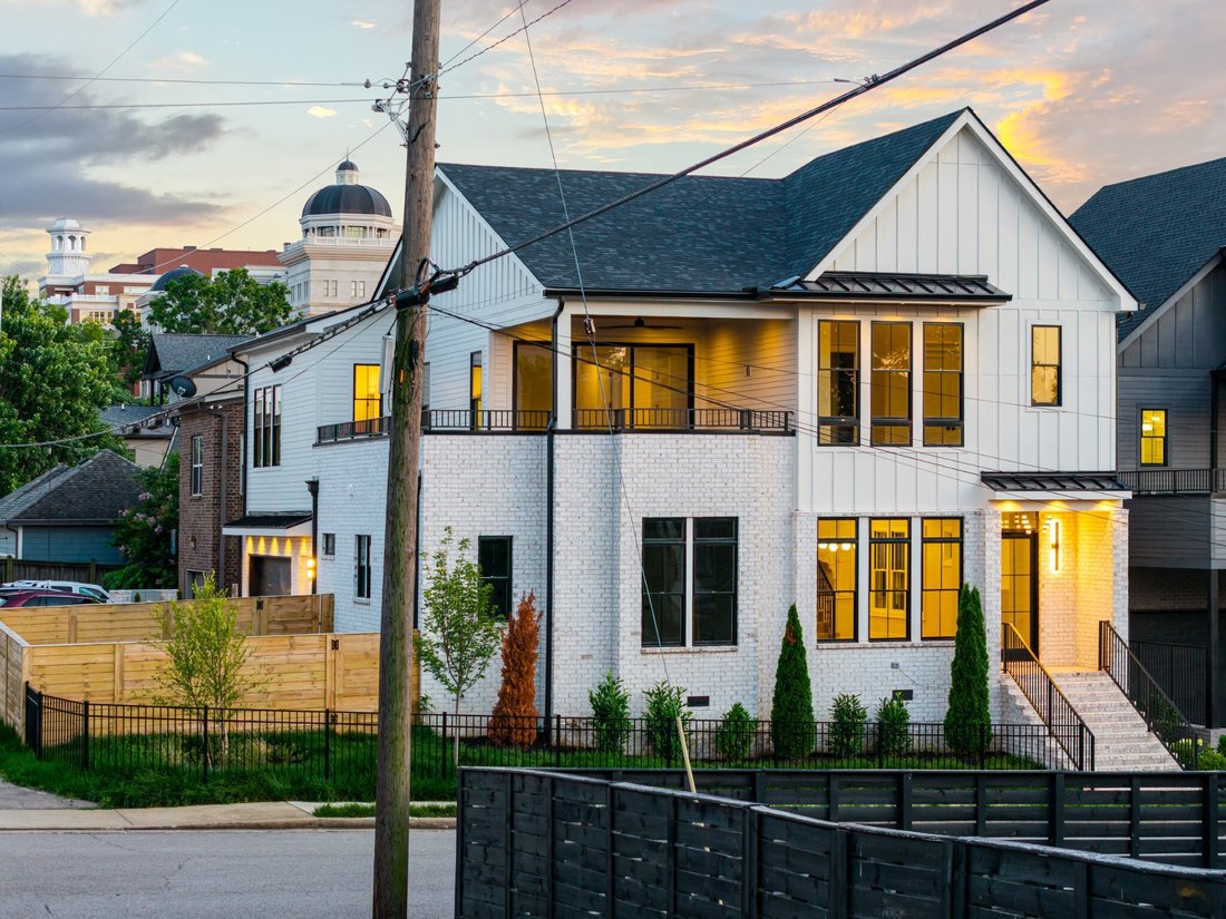Co Op in Nashville, Tennessee, United States 3 - 18312769