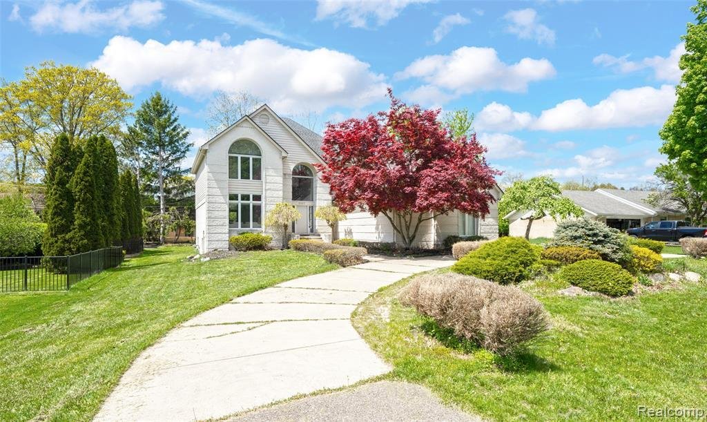 House in Farmington Hills, Michigan, United States 1 - 18309324