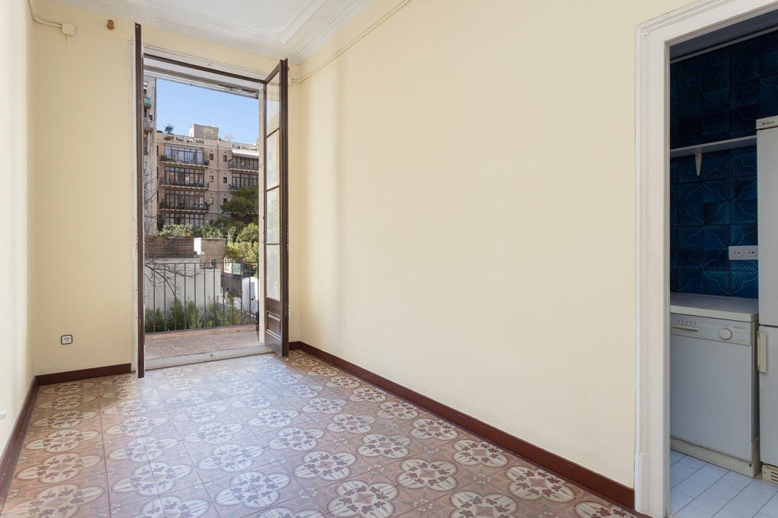 Apartment in Eixample, Barcelona, Spain 2 - 18313389