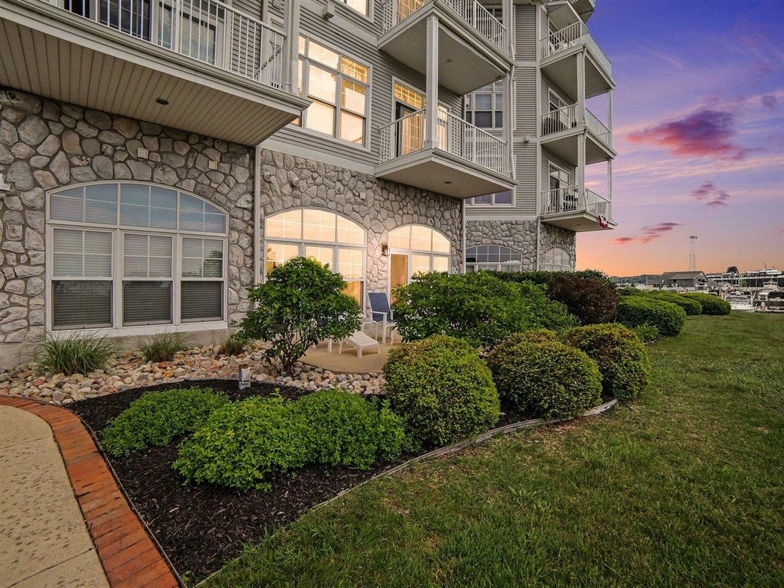 Condo in Ludington, Michigan, United States 1 - 18308377