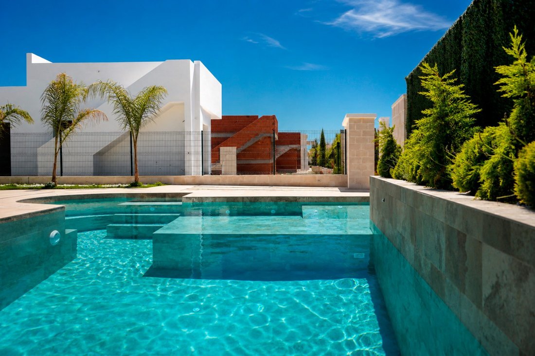 House in Los Montesinos, Valencian Community, Spain 2 - 18315365